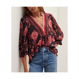 Stephanie top by Bl-nk London